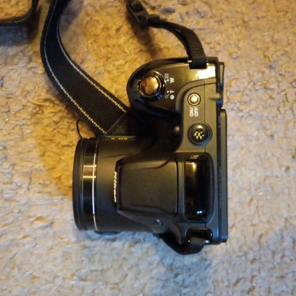 Nikon coolpix L340 camera - Picture 2 of 4